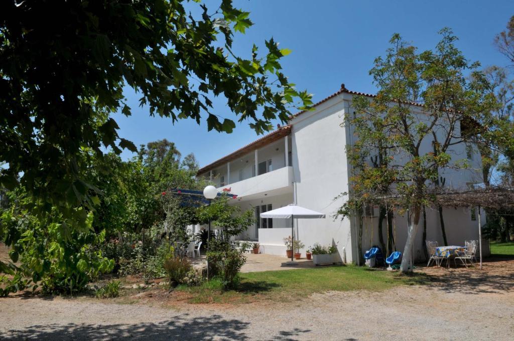 Sani Kasimis Apartment Kyparissia Exterior photo