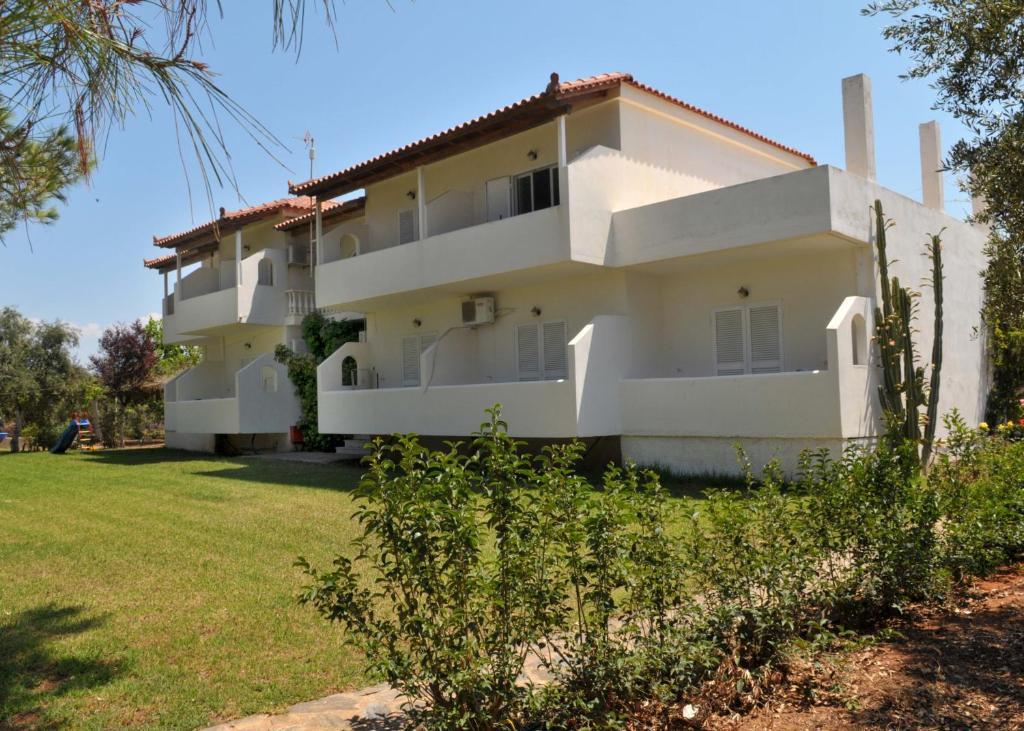 Sani Kasimis Apartment Kyparissia Exterior photo